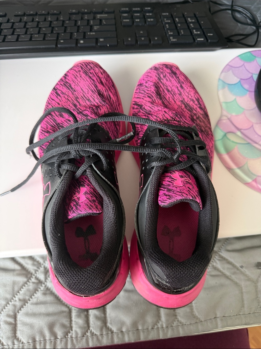 Under Armour Youth’s Hot Pink and Black Athletic Sneakers - 5.5Y
